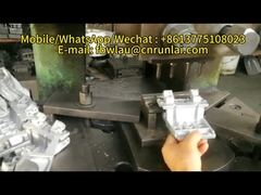 SANTALUCIA Janpan SUZUKI Machines textiles noires composants de la chaîne industrielle pour la machine à stenter